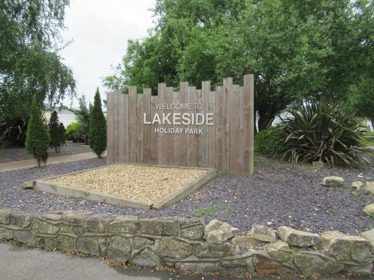 Chichester Lakeside Self-Catering Holiday Home Exterior foto