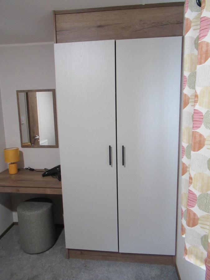 Chichester Lakeside Self-Catering Holiday Home Exterior foto